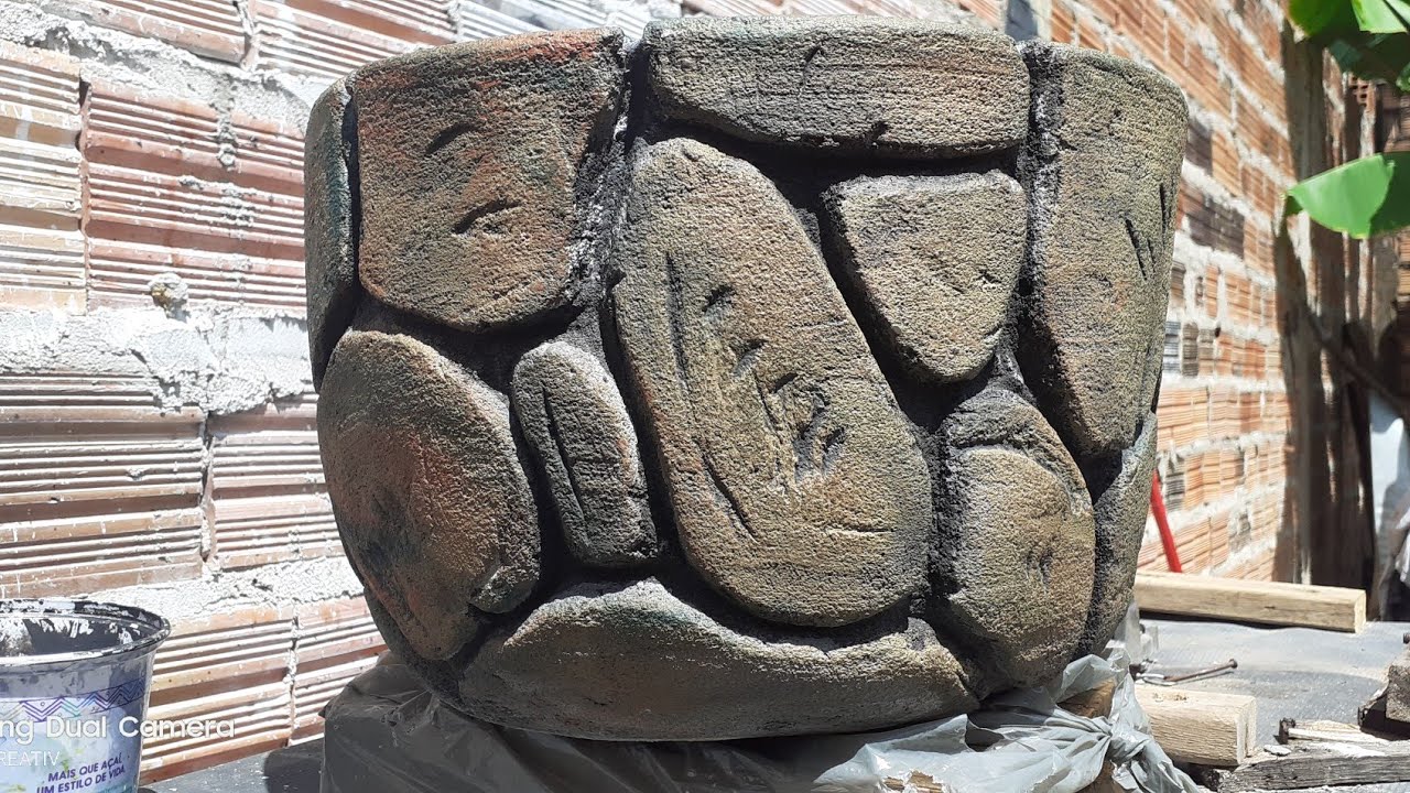 fazendo  vaso de cimento passo - passo , com efeito pedra,