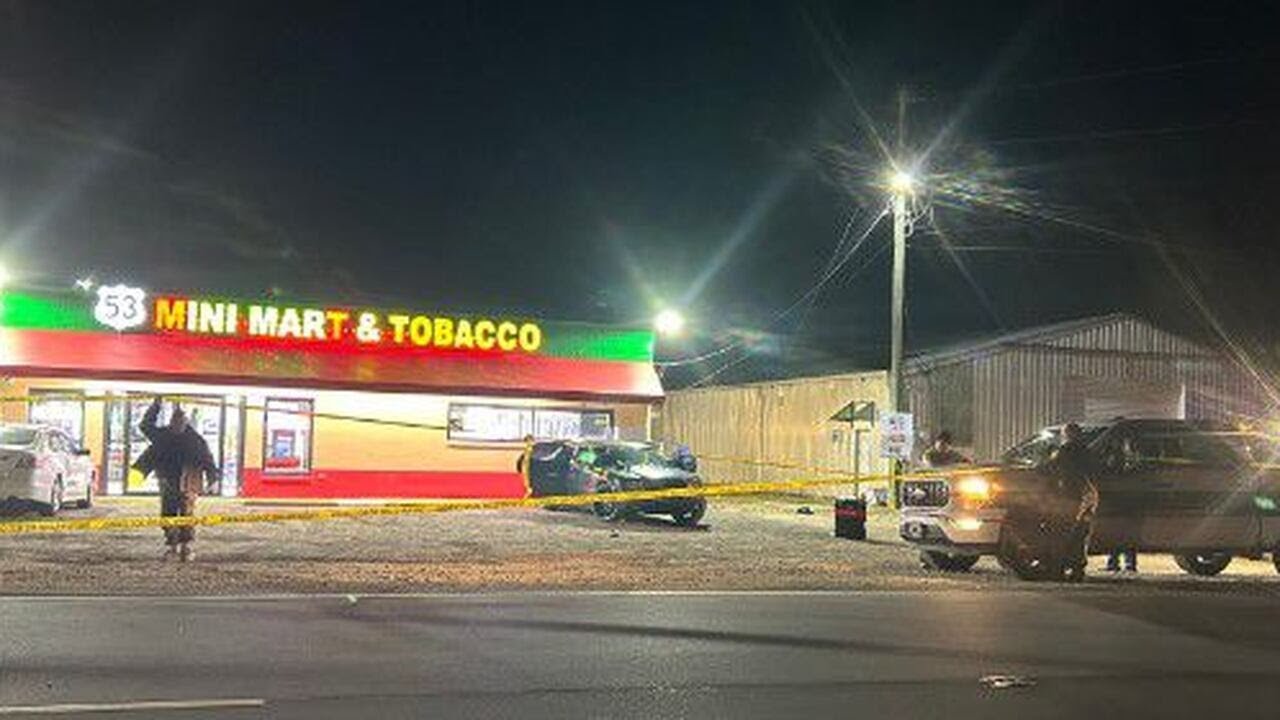 Two people killed, one injured in shooting outside Onslow County mini mart