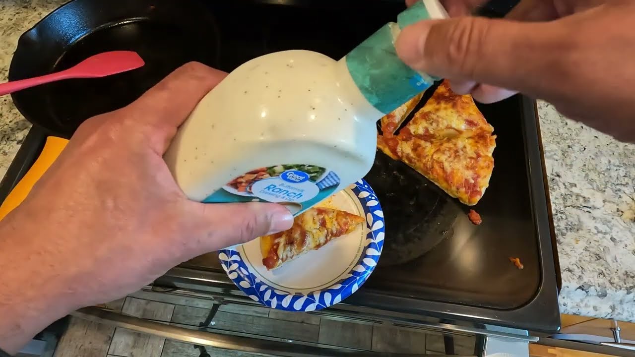I Tried to make a Pan Pizza and it was like a Bag of Air