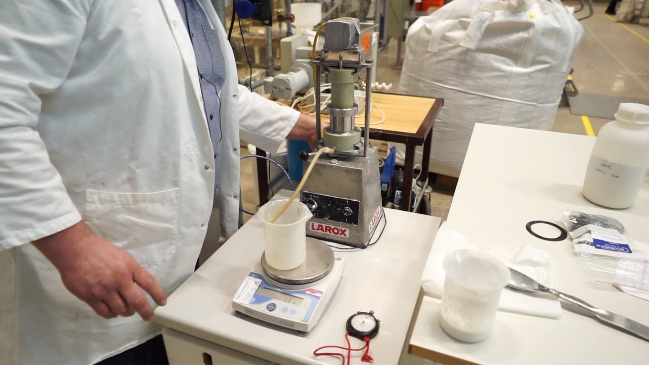Cake filtration demo