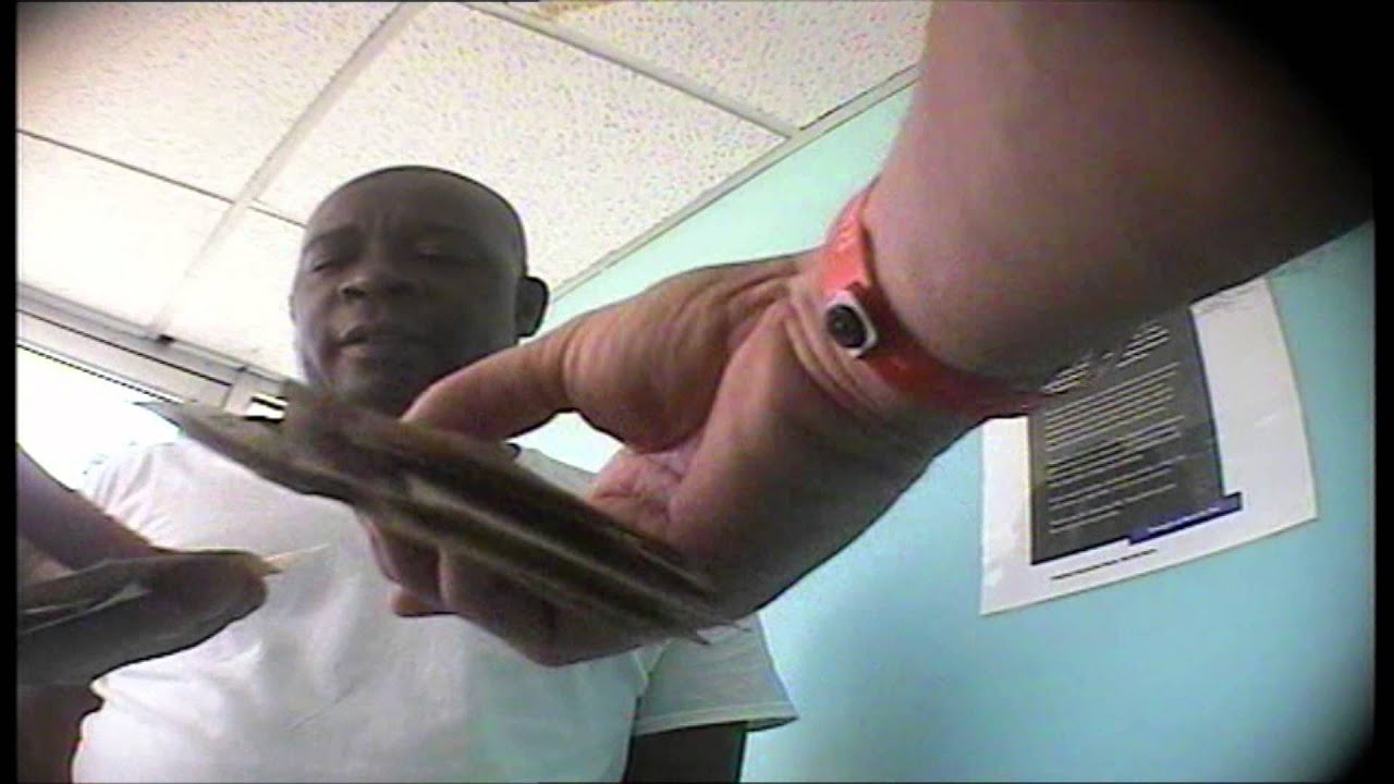 Op heterdaad betrapt / Caught in the act | Jamaica | Oplichters in het buitenland