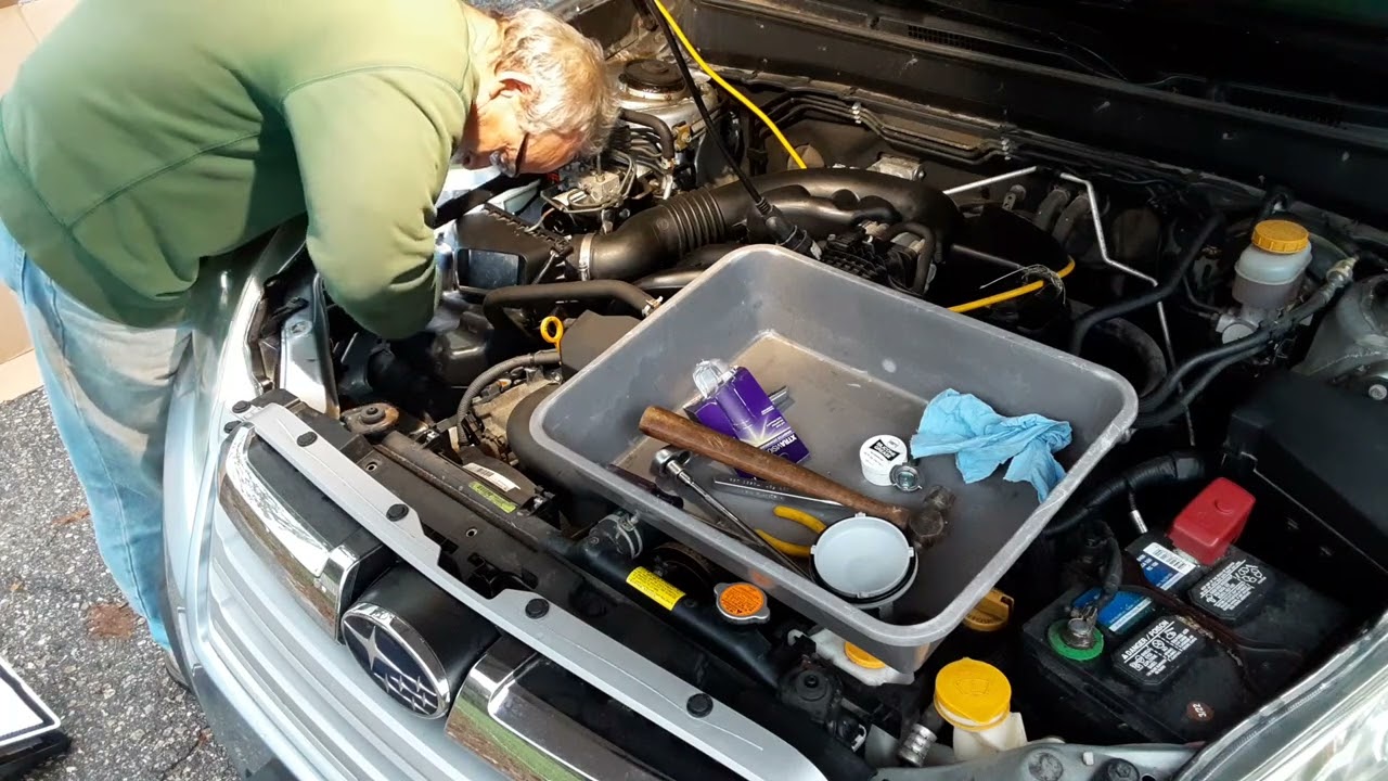 2014 Subaru Outback headlight bulb replacement