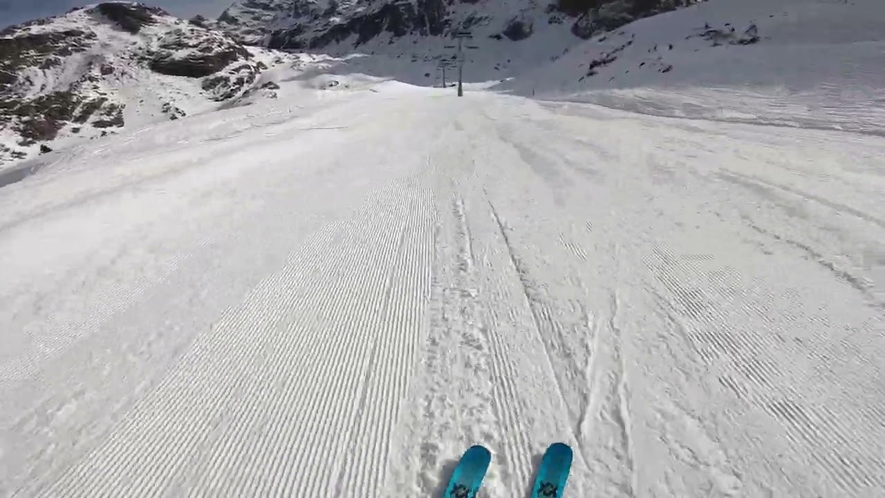 Ski &agrave; Chamrousse - Piste rouge Lacs Robert