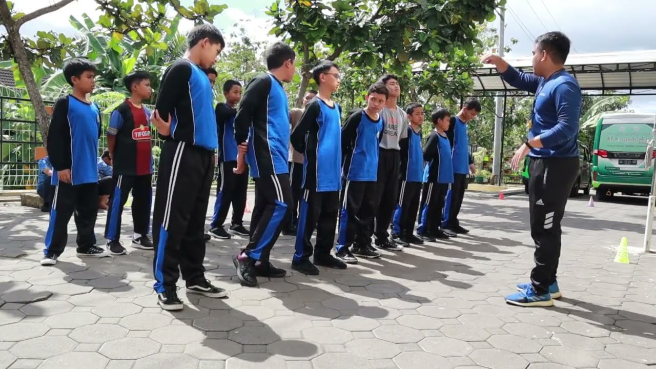Video UKIN - Aktivitas Atletik (Teknik Dasar Start Jongkok Lari Jarak Pendek)