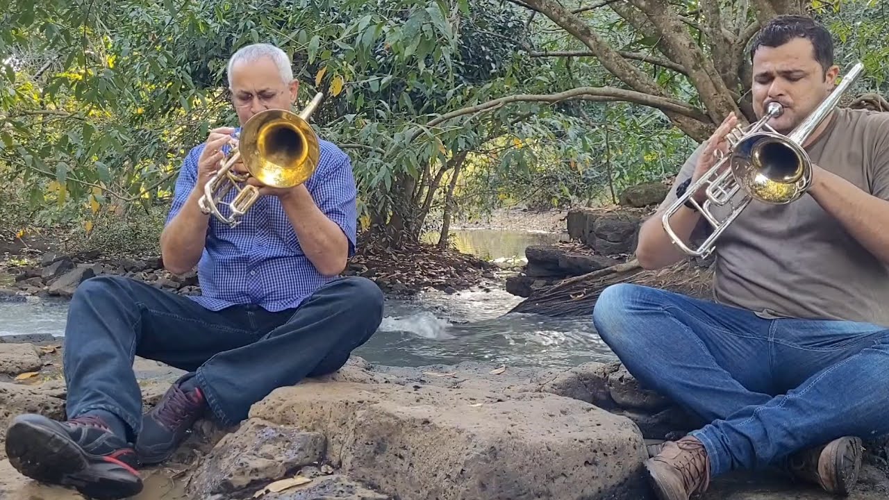 HINOS DE COMUNHÃO - DUETO DE TROMBONE (CCB)