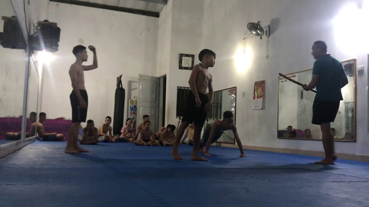 Thầy Lê Trung phạt gậy Trần Ngọc Nam 27/06/2019