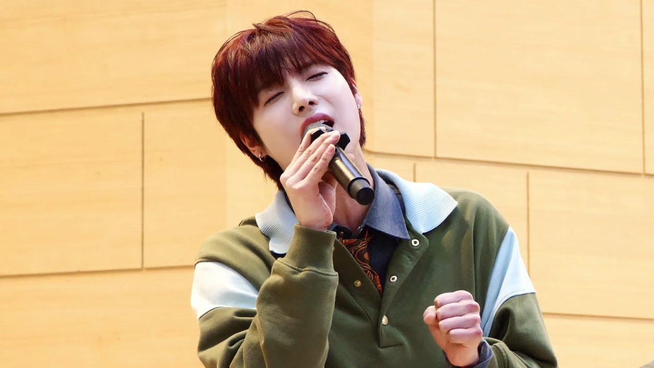 [4K] 251012 원위 '행운의 달 (Lucky 12)' 용훈 직캠 ONEWE YONGHOON FOCUS CAM : 에버라인 팬싸인회