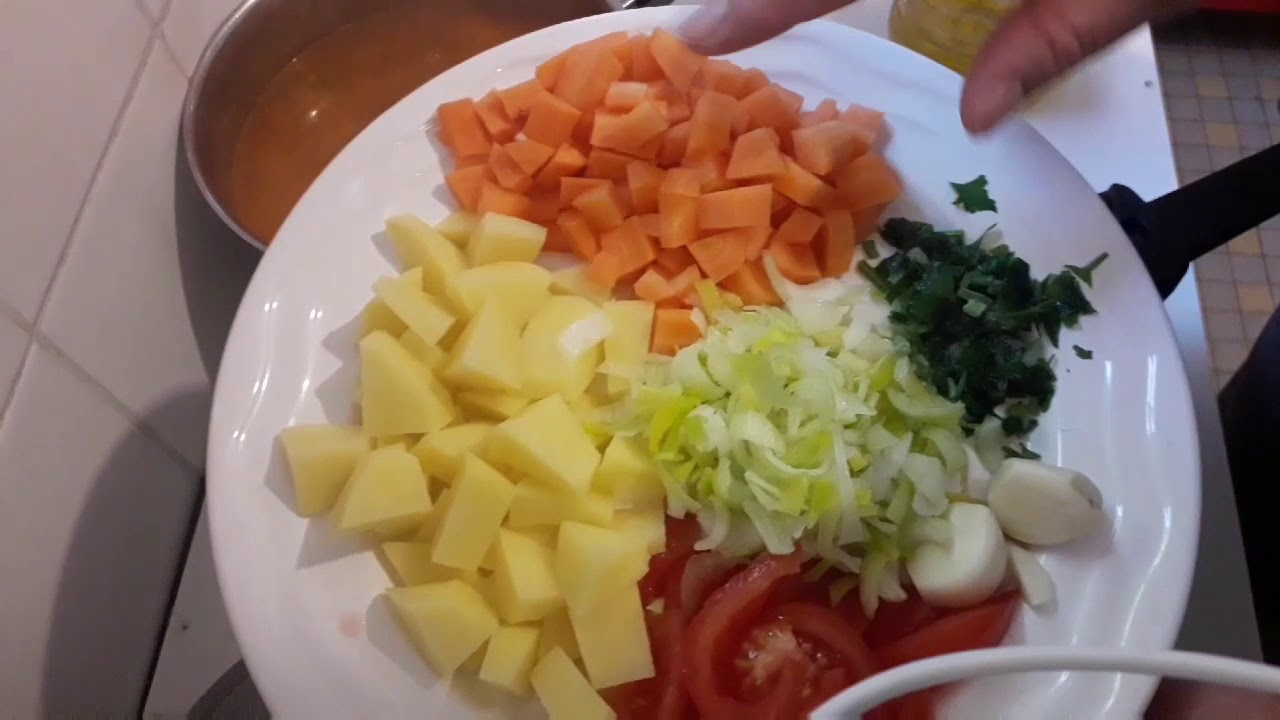 شوربة قشور القمرون والخضار  أكثر من رائعة😋😋😋😋👍👍