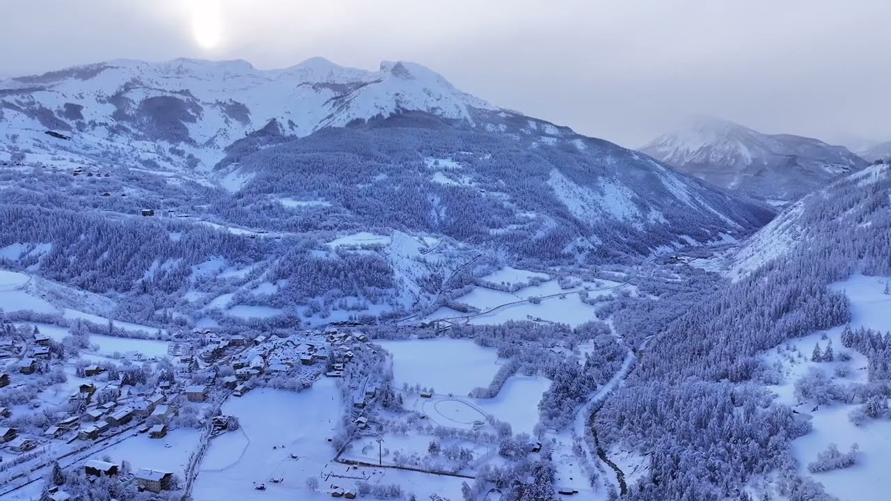 Val d'Allos : la neige sous le soleil, vous entrez dans l'Espace Lumière