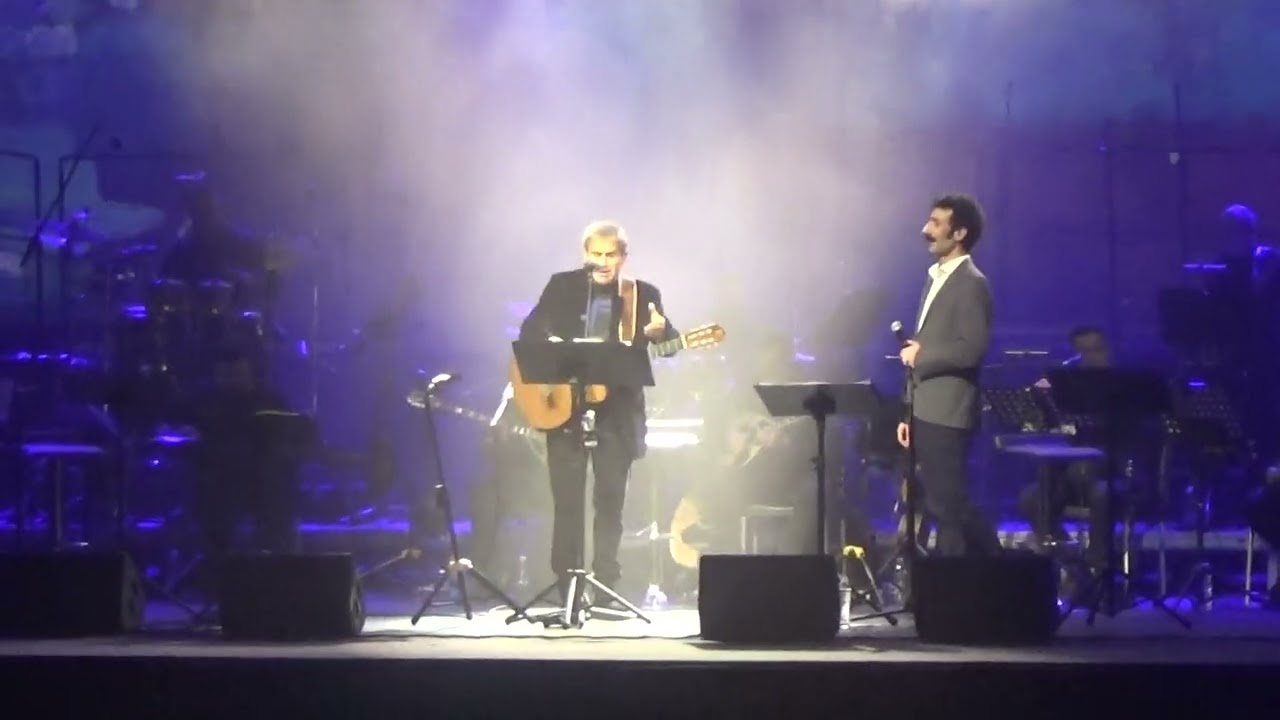 Καράβι με σημαία ξένη - Γιώργος Νταλάρας & Γιάννης Διονυσίου (Christmas Theater 27/12/22)