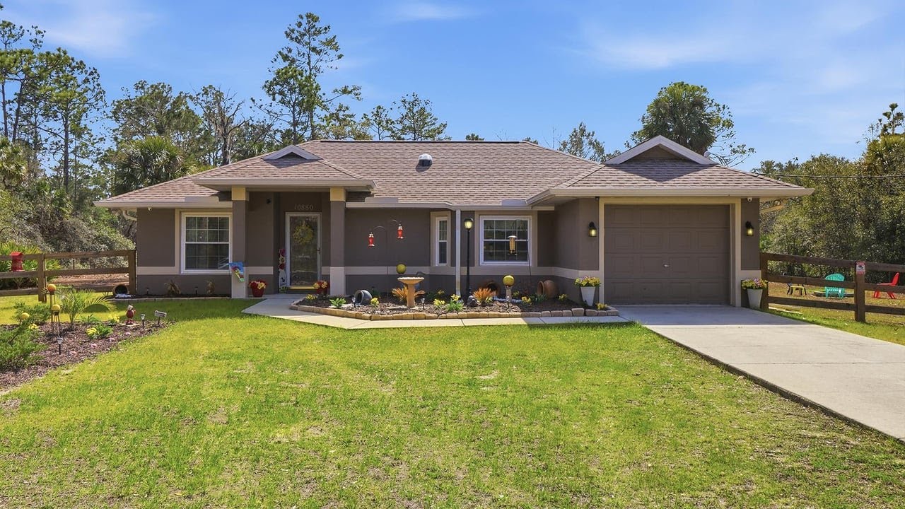 10880 W Galway Ln, Crystal River, FL