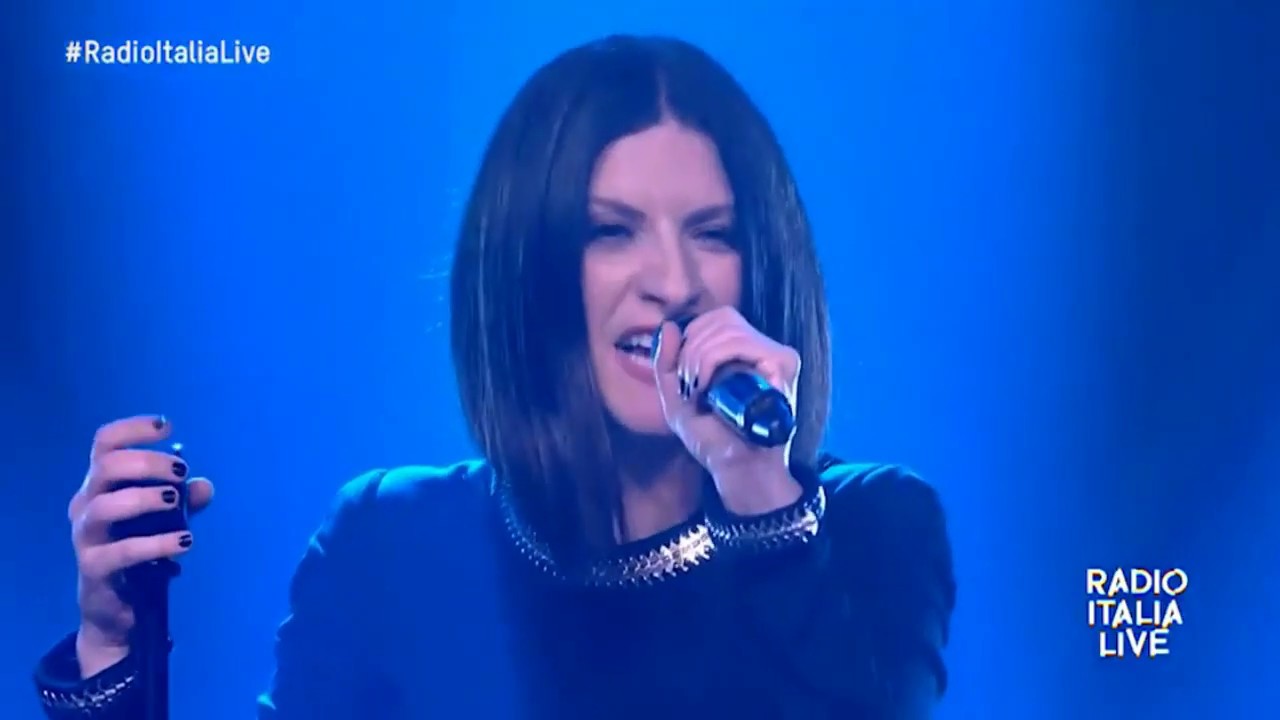 Laura Pausini Invece No (Radio Italia Live 2019)