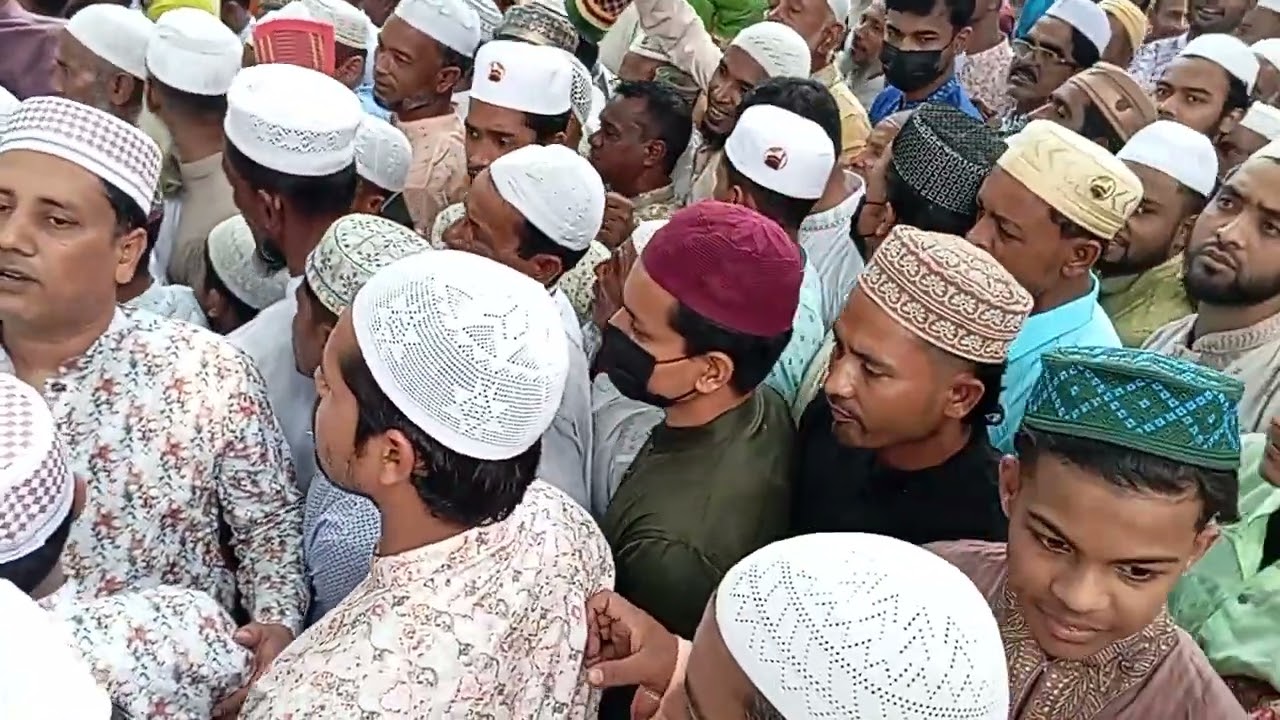 কিশোরগঞ্জ শোলাকিয়া ঈদগা মাঠের অনুষ্ঠিত আজকের এই দৃশ্য 