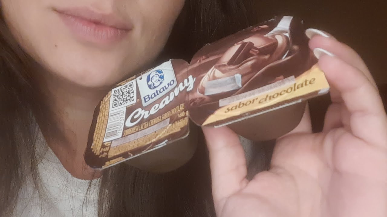 ASMR comendo sobremesa de chocolate com os dedinhoss 😋🍫