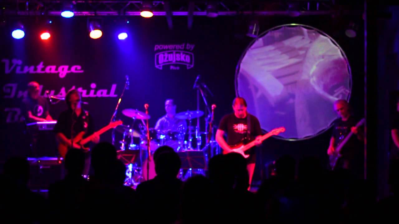 Money/Comfortably numb - Floydian Split [live @Vintage Industrial Bar 20.09.2014]