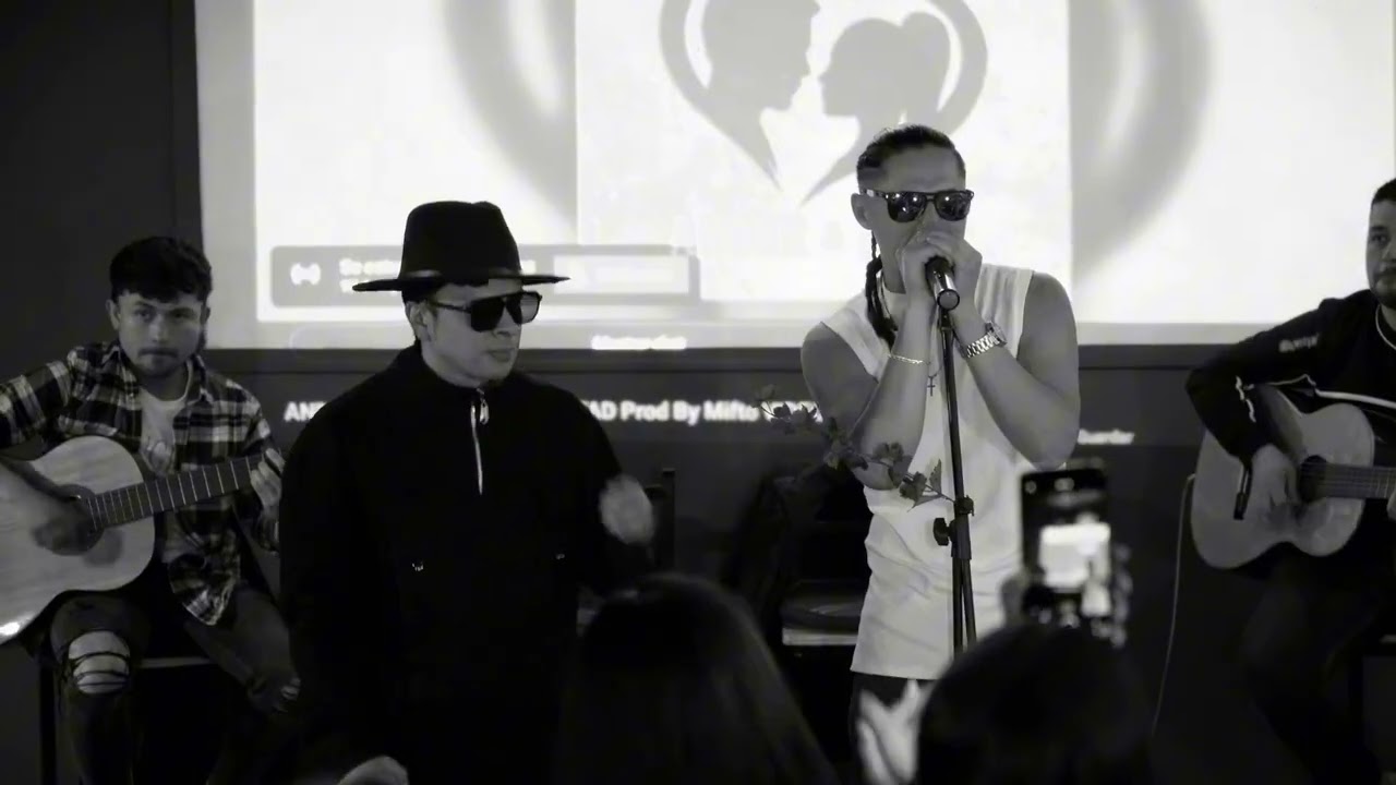 ANDER & DUVE  -  MI MEDIA MITAD (Live Performance)