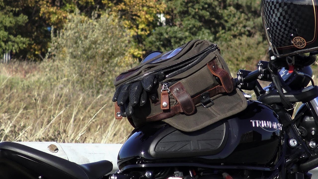 Triumph Bonneville T120 & Bobber black, BURLY BRAND Voyager tank bag/tail bag!