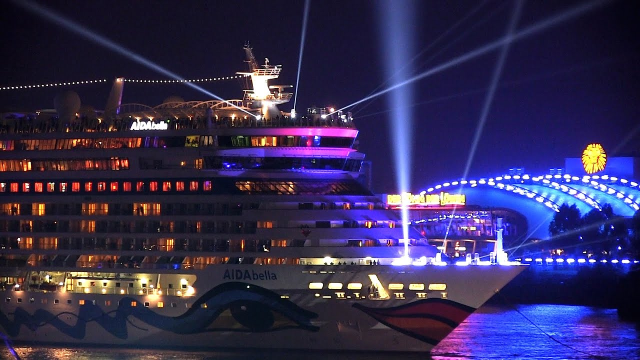 Hamburg Cruise Days-Parade 2015 | AIDAbella, Mein Schiff 4, MS Europa