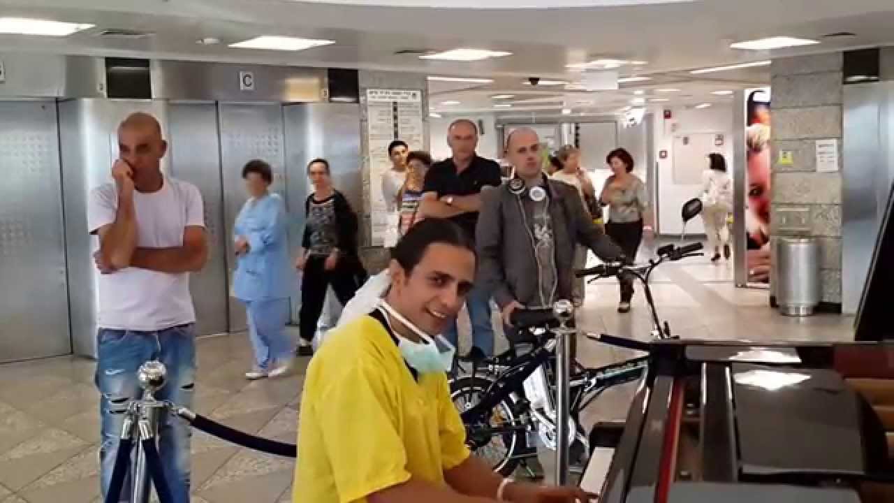 בתי בכורתי נולדה לפני שעה! קונצרט בזמן אמיתי לכבודה באיכילוב!