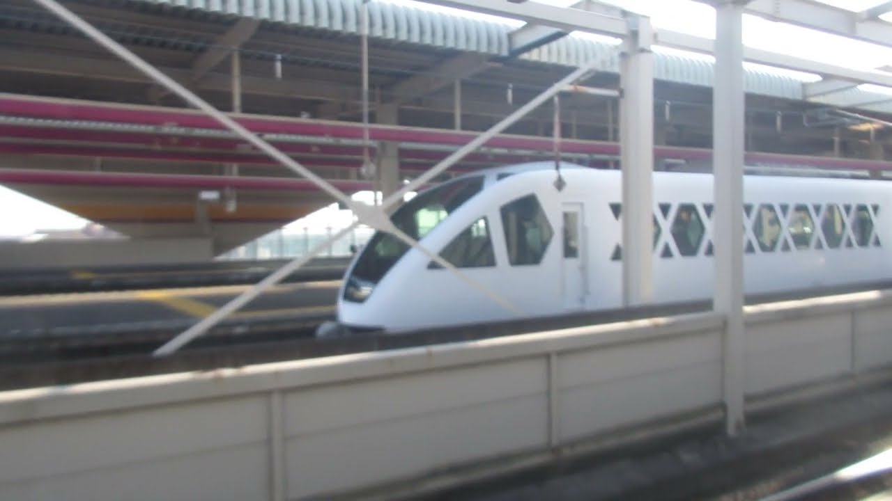 【東武鉄道】日光線　昼の栃木駅を発車するN100系スペーシアX