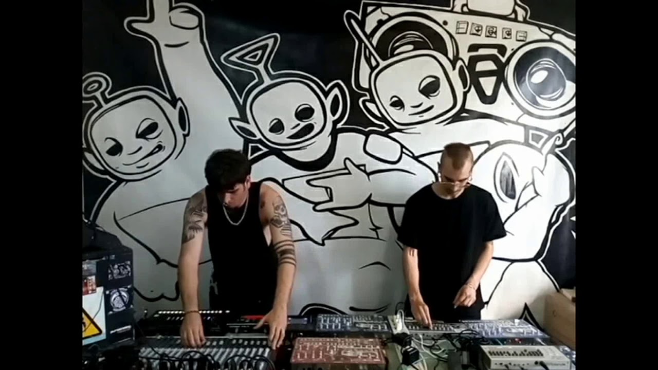 Wallyens & Nito Erredeka Live Tekno tribe Mental CycleCirkus 2020