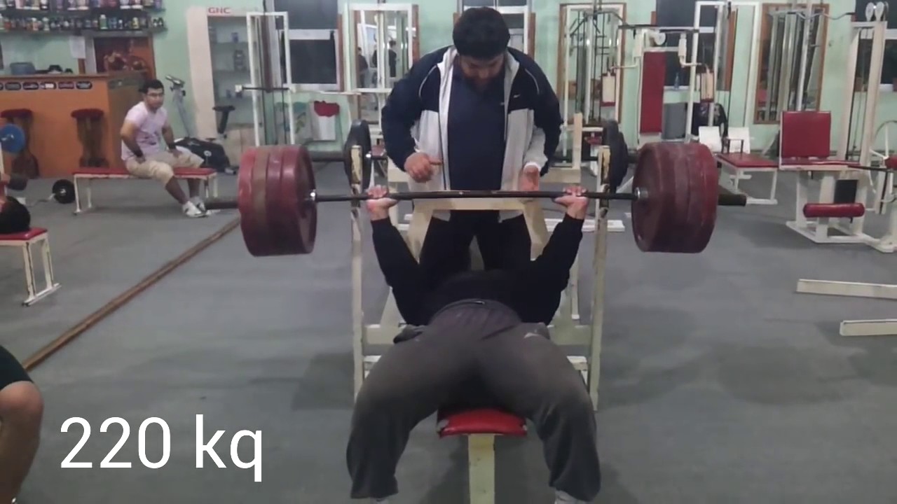 Razim Huseynov (Tosu) bench press 250 kg məşq TRENER: AZƏR MUSTAFAYEV TURAN İDMAN KLUBU