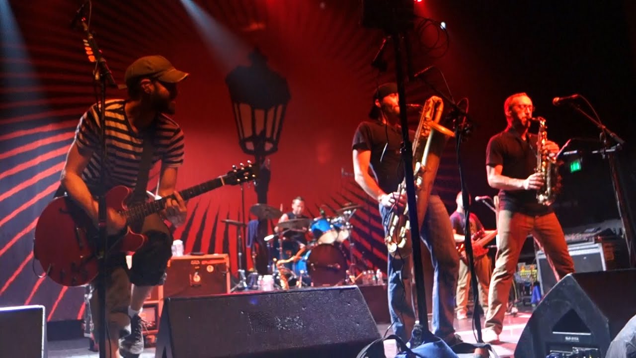 Streetlight Manifesto - Hell (Squirrel Nut Zippers cover) – Live in San Francisco