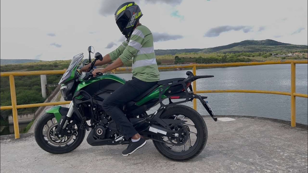 Viajando com Bajaj dominar 400