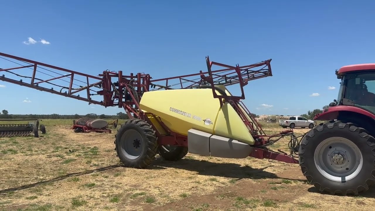 HARDI COMMANDER FOLDING WING BOOM SPRAY