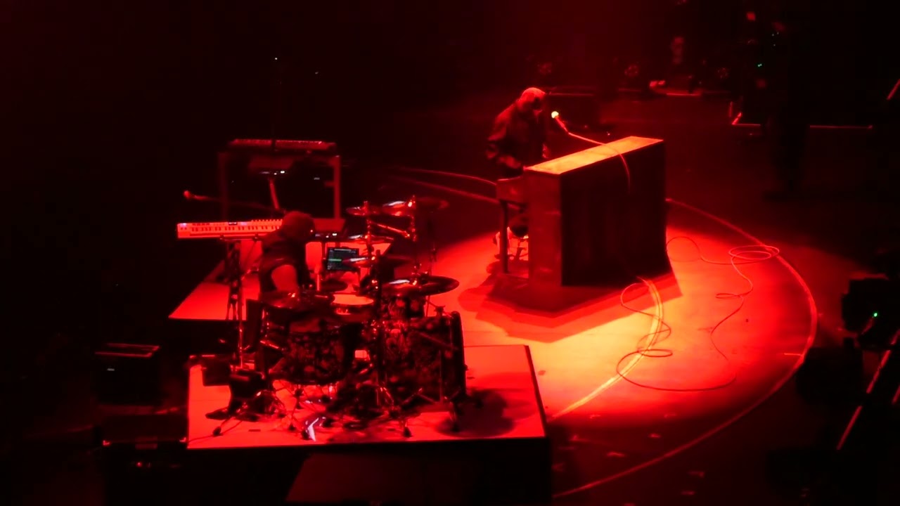 Концерт Twenty One Pilots AlterEgo Overcompensate The Contract Kia Forum Инглвуд, Калифорния, 17 ...