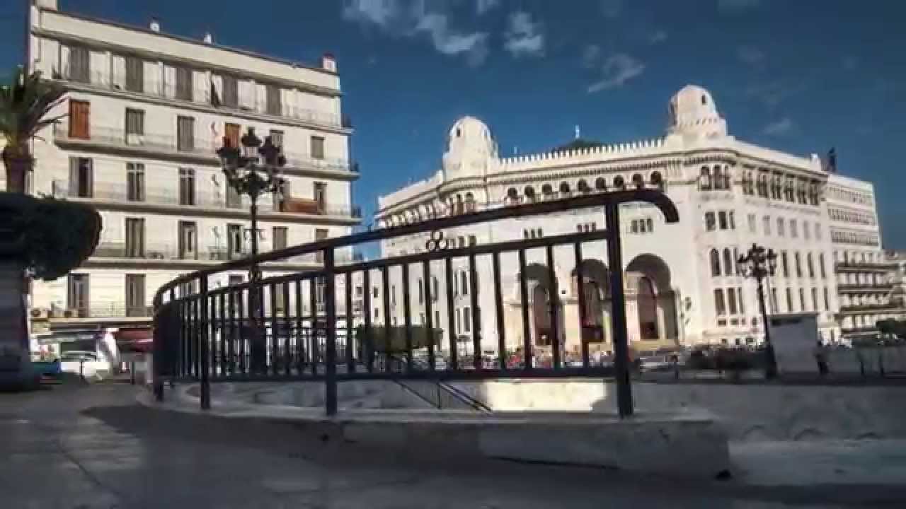 La Grande Poste, Alger, Algerie. Time Lapse, Dolly.