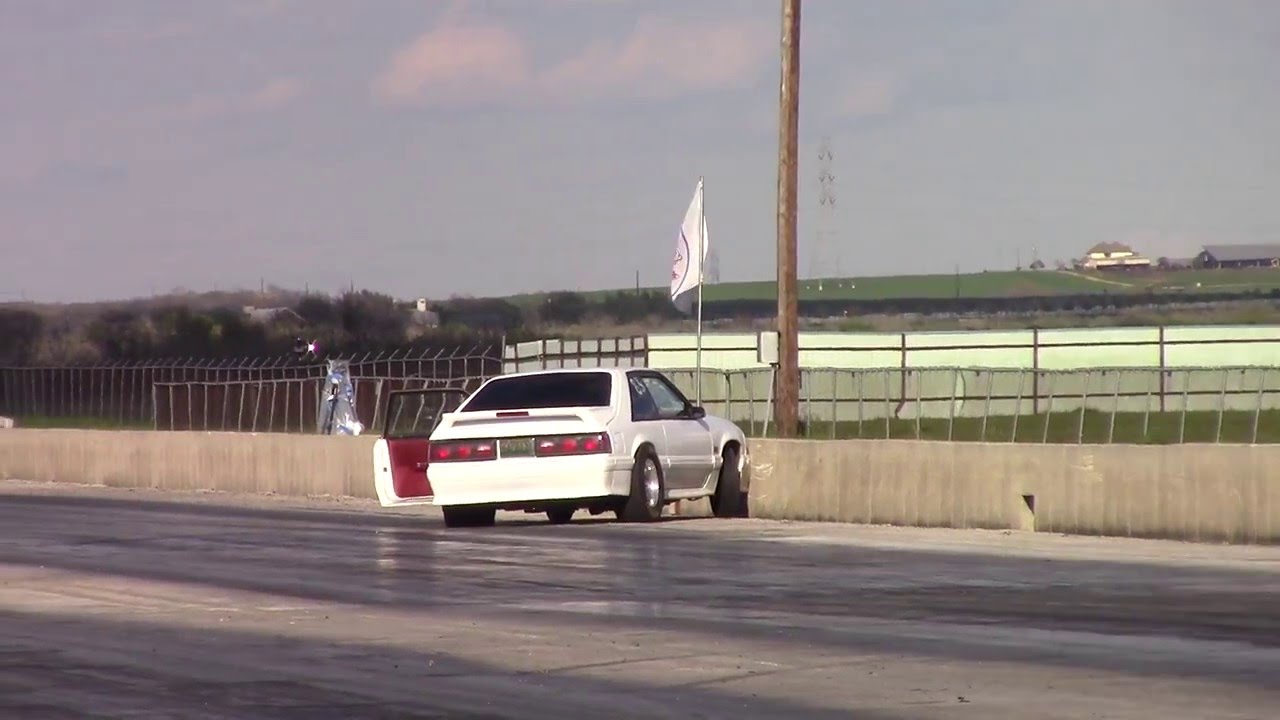 white GT Mustang Crashes top end national no prep racing association SAR bounty hunters 50K no prep