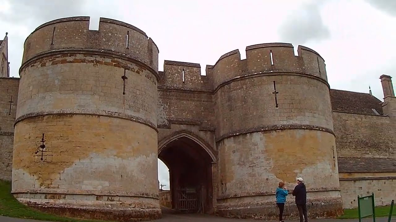 Rockingham Castle and St Leonard Parish Church, Northamptonshire .