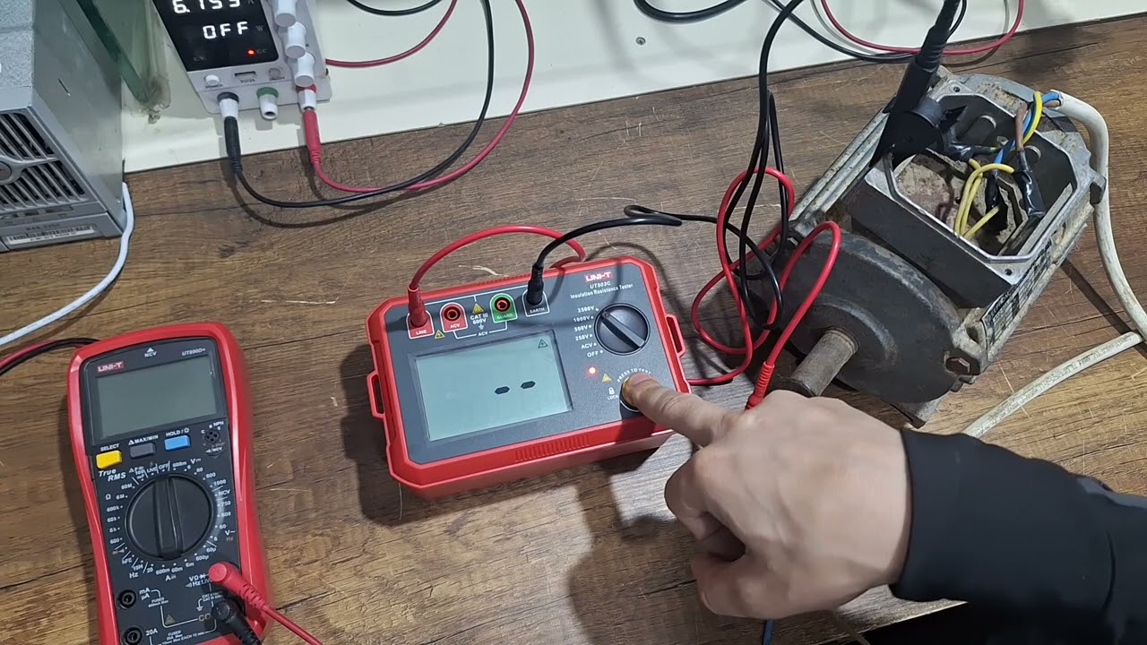 insulation resistance tester, UT502 مقياس العازلية