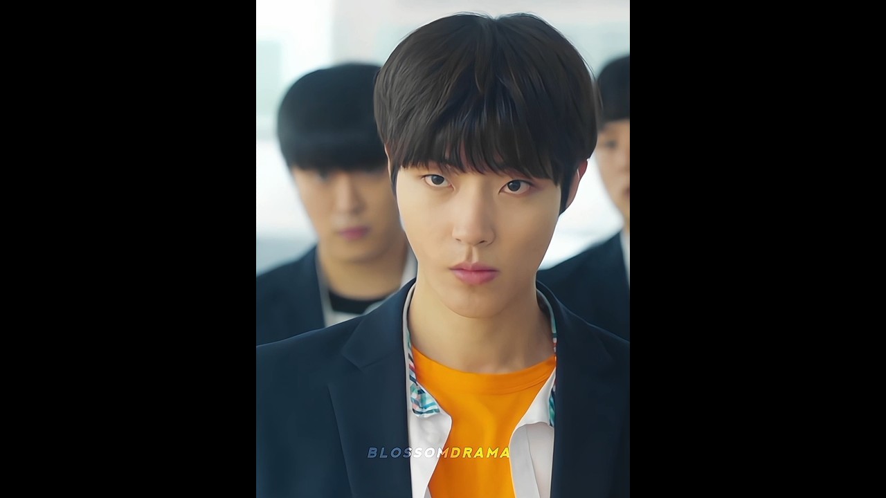 hwang in yeop looks so good in bad boy look his stare at the end 😈 #kdrama #shorts