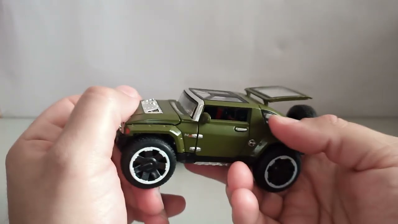 Hummer HX модель 1:32. Металлическая, Звук, свет