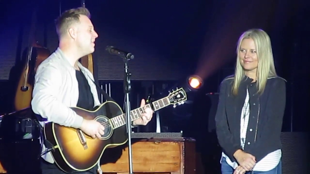Matthew West sings 