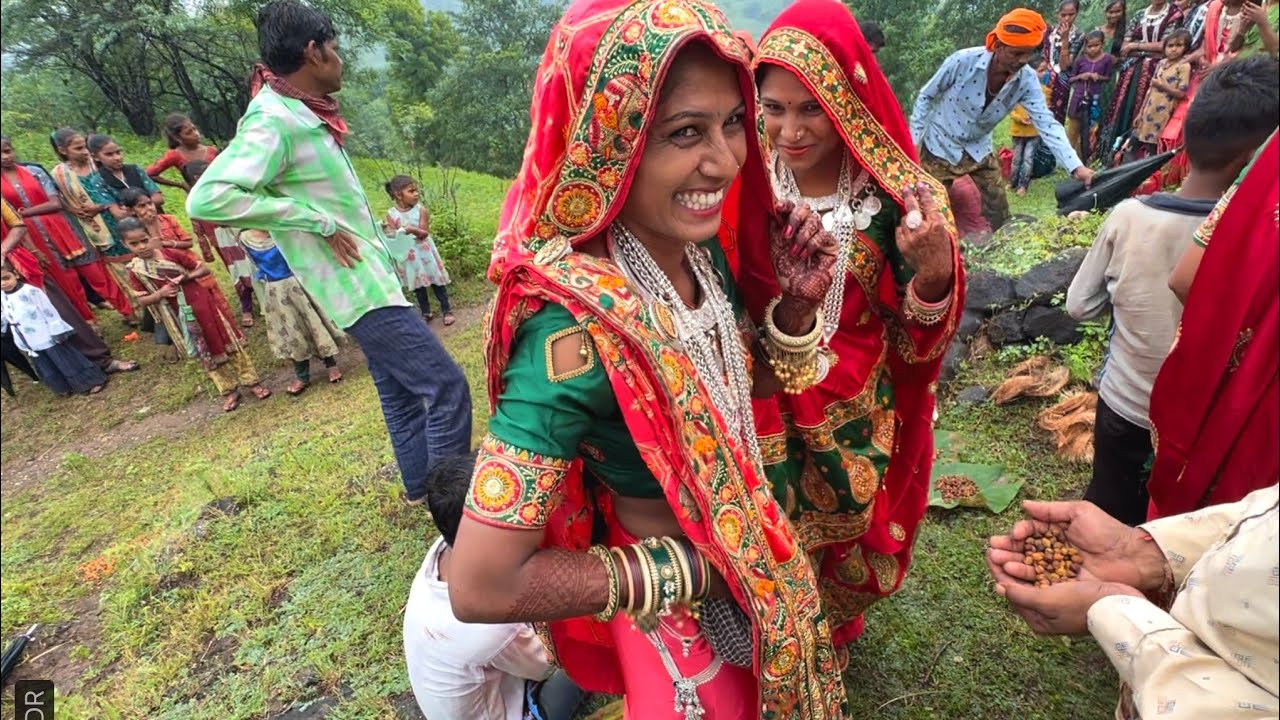 Adivasi Divasa Festival - जिसकी सादी हुई वो लडकिया को करना पड़ता हे ये काम ? 🏹