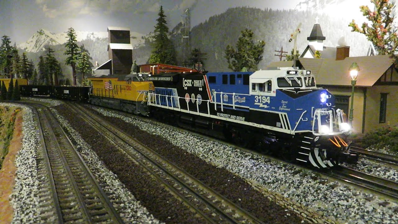 San Diego 3 Railers Lionel CSX ES44AC manifest freight action