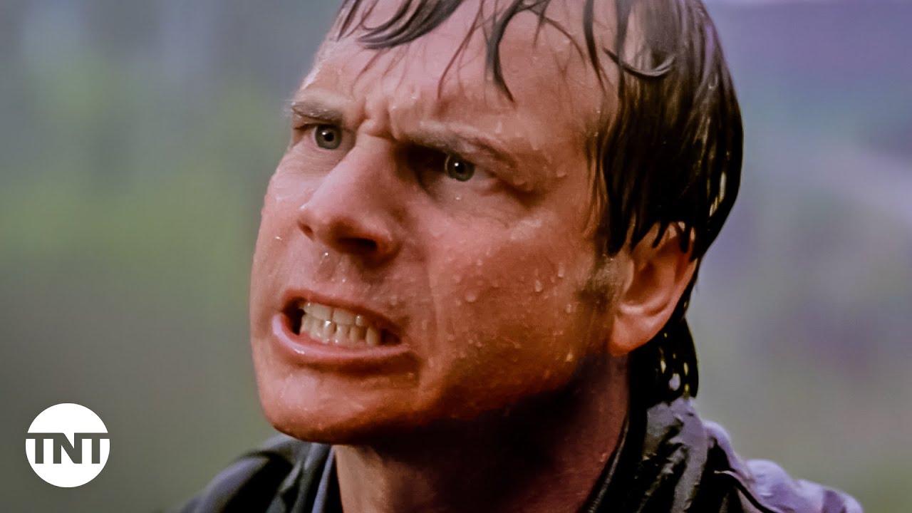 Bill and Dr. Jo Harding Come Face-to-Face With a Tornado [CLIP] | Twister (1996) | TNT