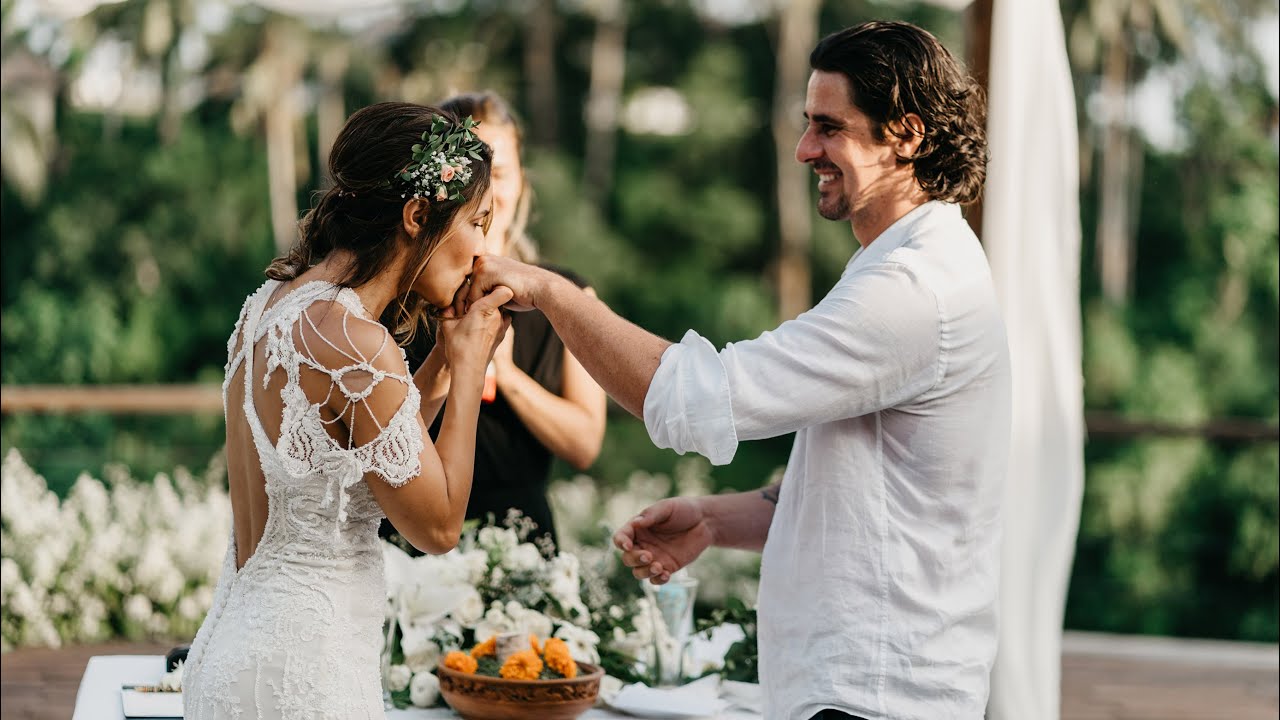 Brazilian Wedding in Bali by Mariyasa //Thais & Diogo