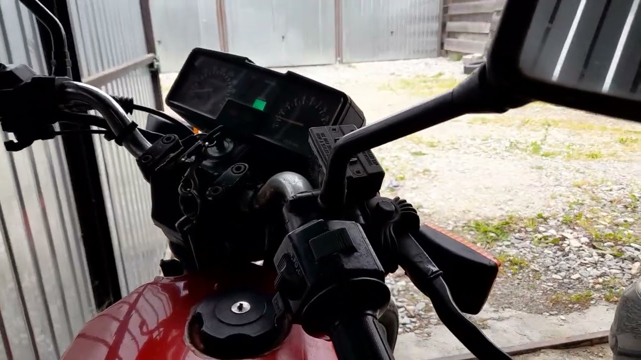 Yamaha XS 400 DOHC 1984 - Cold start.