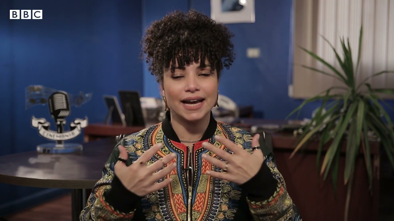 بتوقيت مصر : لقاء مع المطربة المصرية نسمة محجوب