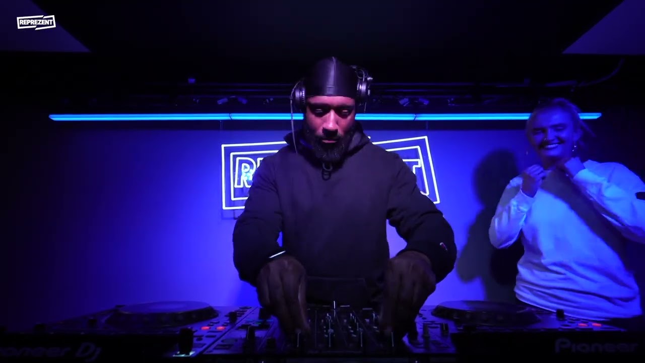 clubCHARISMA B2B Aura | Dubstep Set | Reprezent