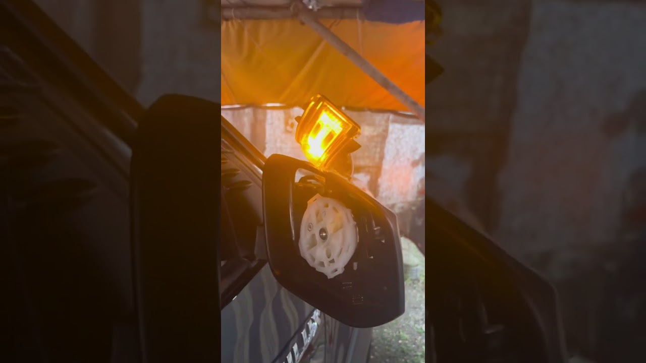 TOYOTA HILUX CONQUEST - SIDE MIRROR LENS, SIGNAL LIGHT ASSEMBLY, COURTESY LIGHT REPLACEMENT TUTORIAL