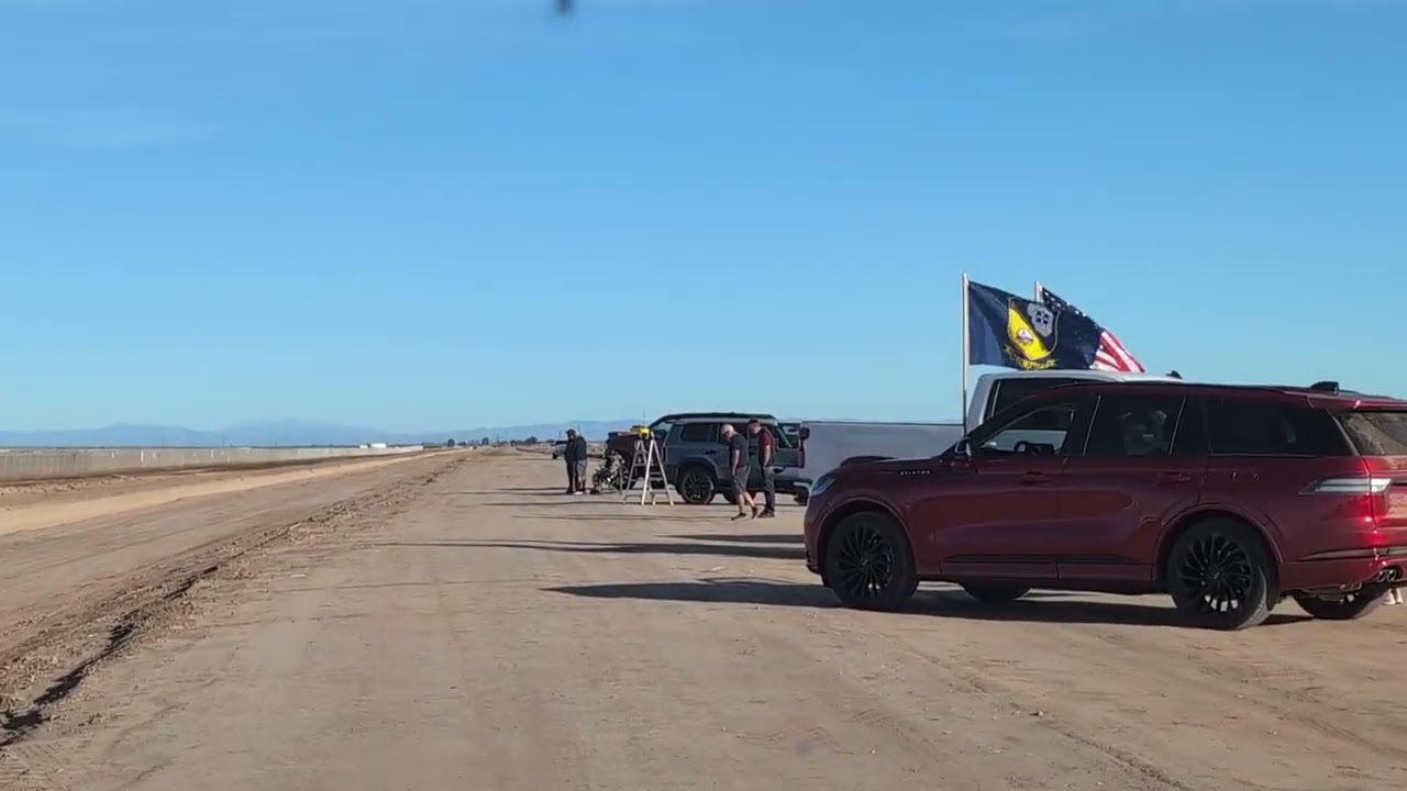 Blue Angels Training famous spotter's location Runway 30. (01/17/26)