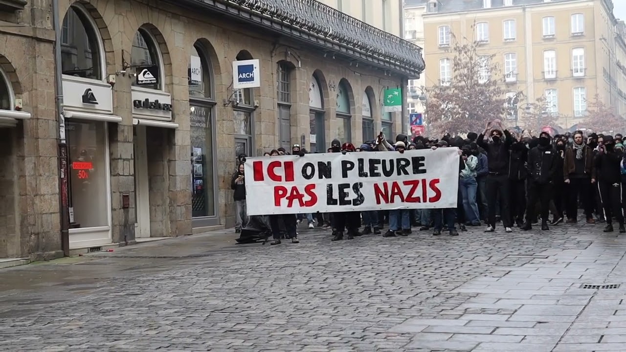 une contre manifestation antifas
