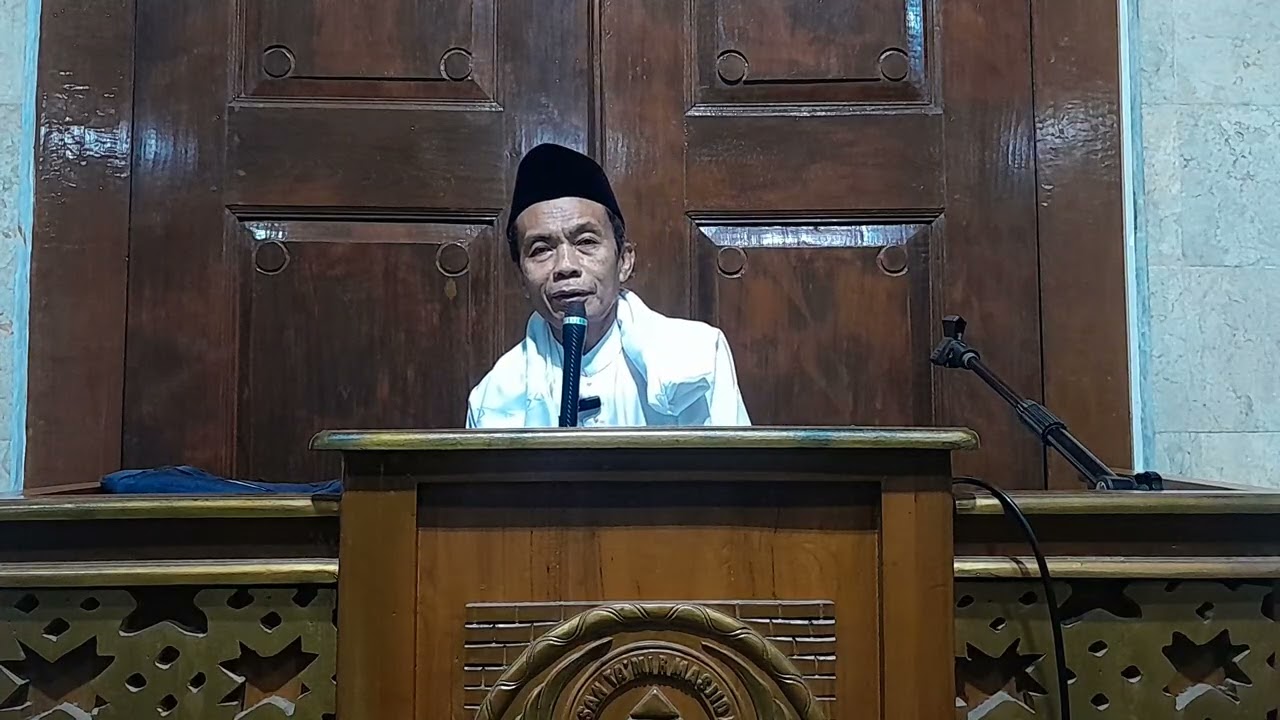 Kajian kitab birrul walidain bab menyanyangi anak kecil oleh KH KHOIRUL ANAM RISSAH