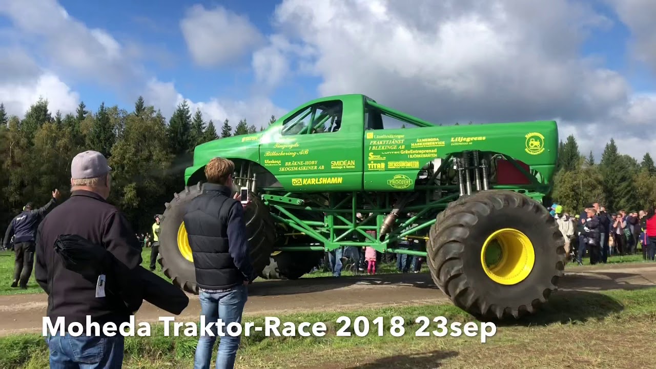 Qvennes Ställer ut på Moheda Traktor -Race 2018