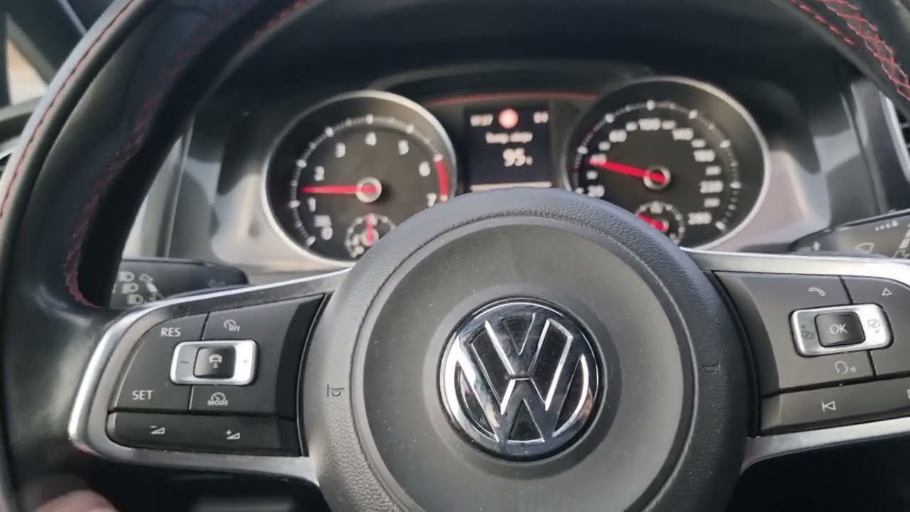 VW Golf GTI 7 2.0  (majster zrobił swoją robotę a gregor10 wystroi  i będzie gruby projekt)
